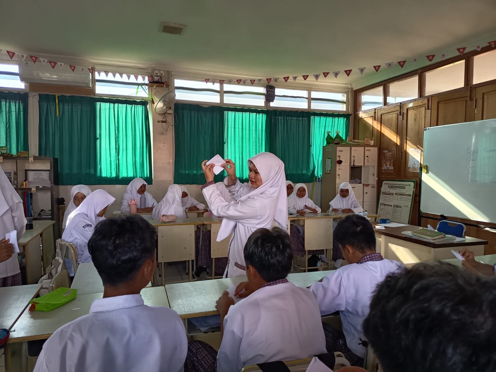Cerita Instagram demo-hathi.thival.org